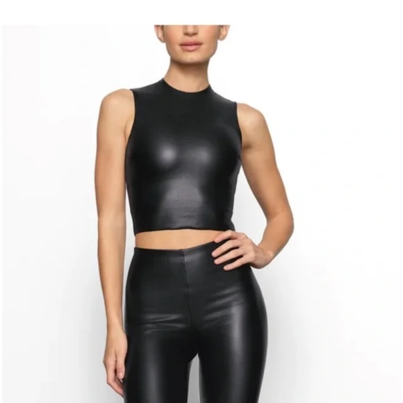 Brand new with tags Skims faux leather crew neck top - Picture 1 of 6
